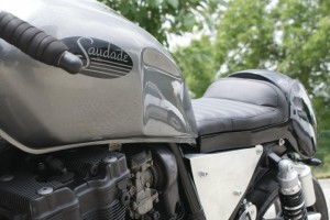 Suzuki GSX 750 Saudade3